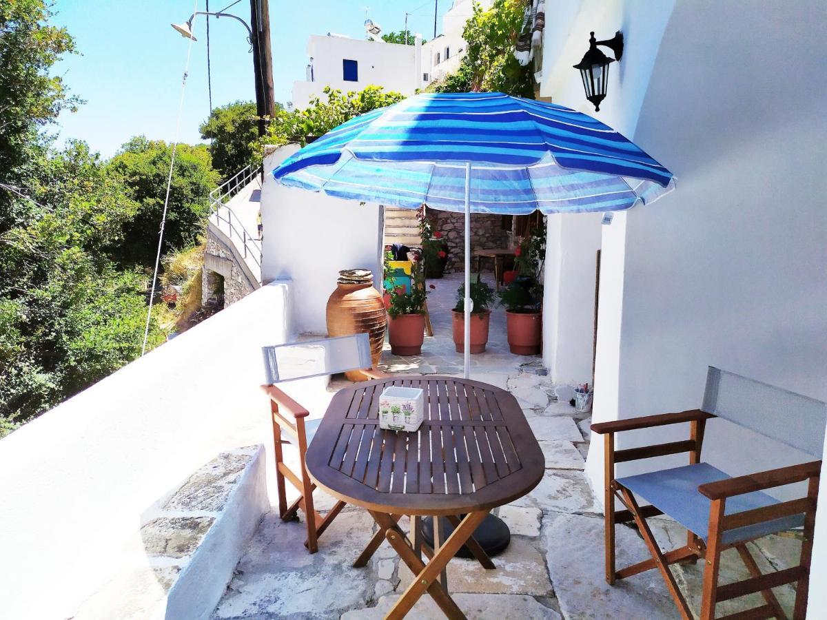 Traditional Family House, Ground Floor With Yard Koronos Exterior foto