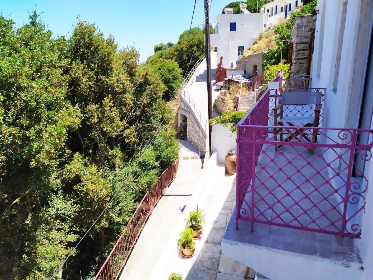 Traditional Family House, Ground Floor With Yard Koronos Exterior foto