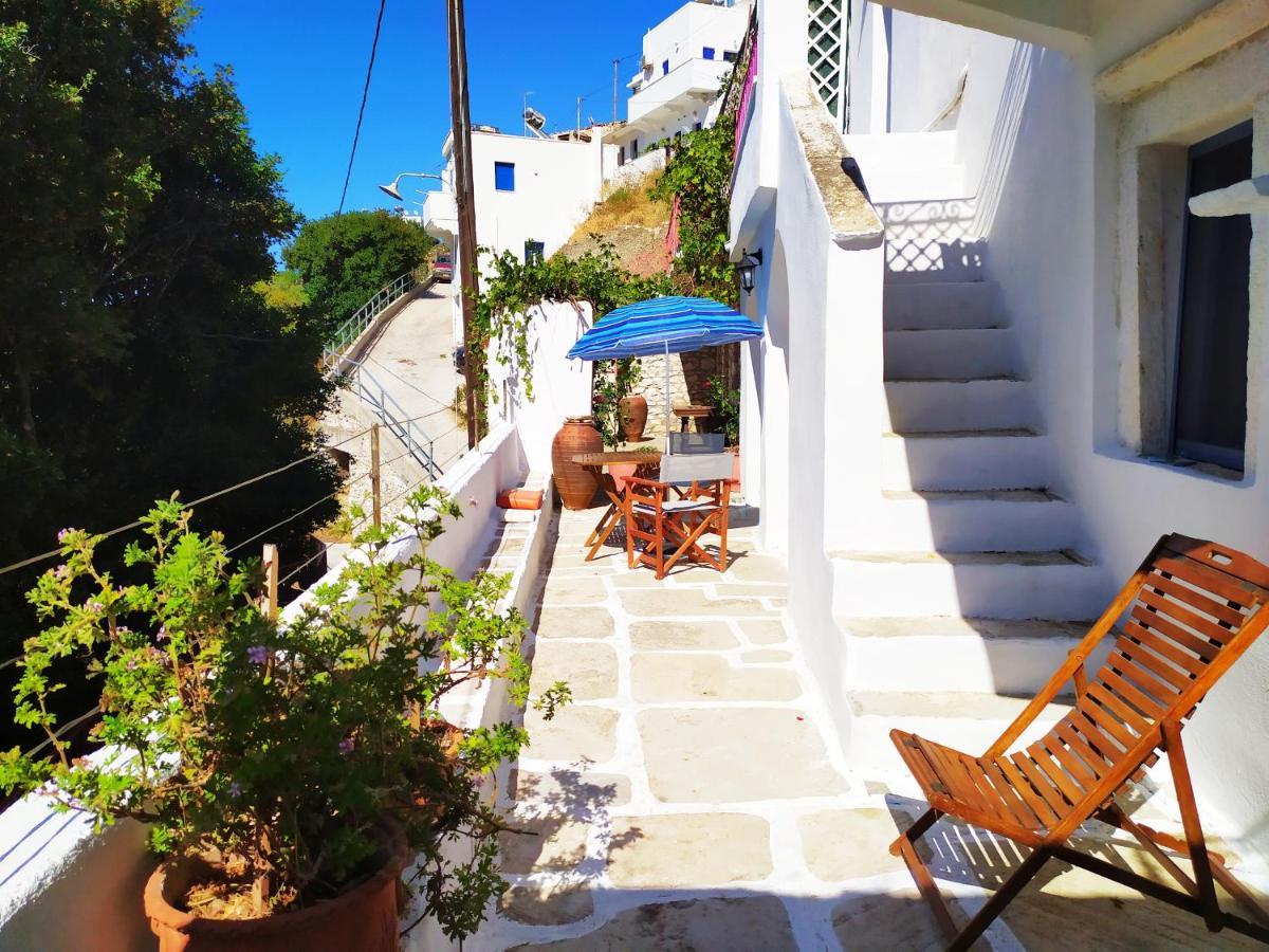 Traditional Family House, Ground Floor With Yard Koronos Exterior foto